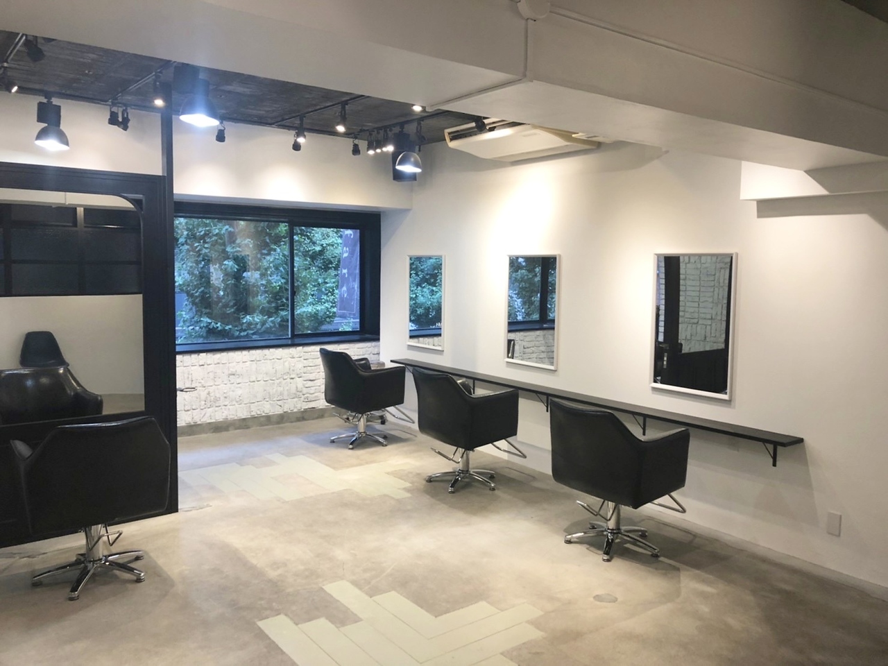 Lusso libera 池袋-内観